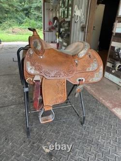 Dale Chavez Western Saddle
