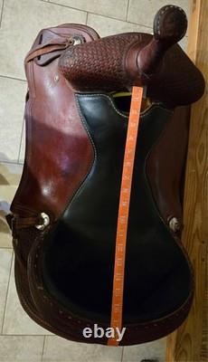 Diamond K 17 western saddle