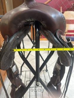 Dixieland Gaited Western Trail Saddle, 17 Seat