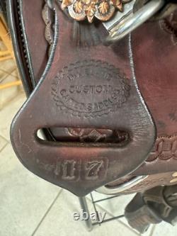 Dixieland Gaited Western Trail Saddle, 17 Seat