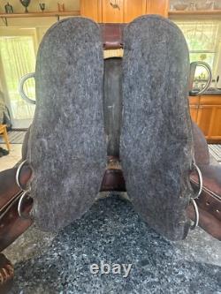 Dixieland Gaited Western Trail Saddle, 17 Seat