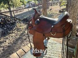 Dixieland Saddle 17 Seat Wide Flex Tree