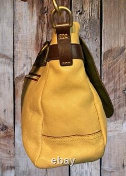 Dooney Bourke Bone Butter Cream Florentine Toledo Leather Saddle Messenger Bag