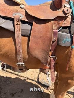 Double J Saddlery Barrel Saddle 14.5 Inch Used
