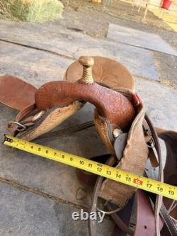 Double J Saddlery Barrel Saddle 14.5 Inch Used