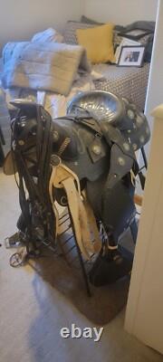 Double R Saddle