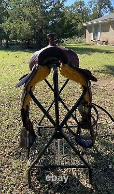 Double T Western Saddle 16 inch seat/7 inch gullet