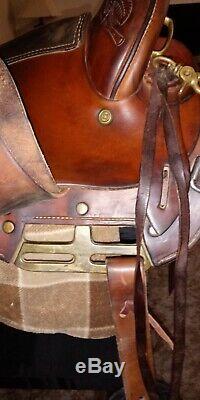Endurance / Western 15 in Sharon Saare light 22 lbs. Excellent condition