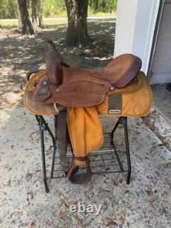 Fabtron Western Saddle
