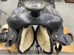 Fabtron Western Trail Horse Saddle with Stirrups. Brown leather
