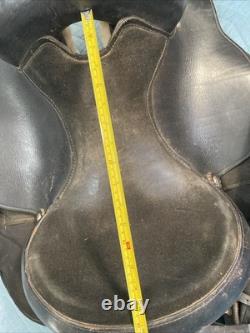 Fabtron Western Trail Horse Saddle with Stirrups. Brown leather