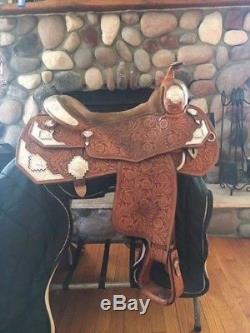 Gorgeous, Carefully Kept 16 SILVER MESA Reining Western Show Saddle with Bag