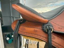 Gorgeous! Synergist Trail Saddle, 16 inch seat, medium tree