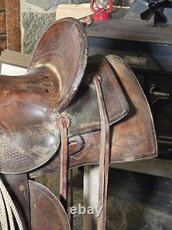 Gorgeous Vintage Leather Barrel Racing Western Saddle 13.5 Inch Seat