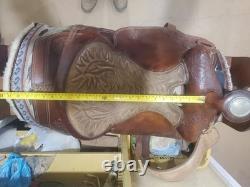 Gorgeous Western 17 Saddle Hereford Hand Tooled With Silver Tex Tan By Yoakum