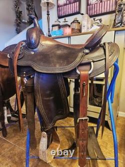 HR Chocolate Brown Trail/Pleasure Western Saddle 15.5
