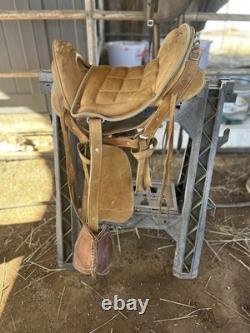 Handmade 13 Light Tan Leather Cavalry Western Saddle Excellent Condition