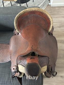 Hereford All-Around Use Western saddle Size 15