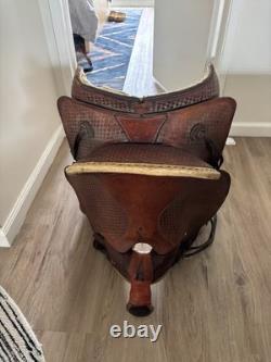 Hereford All-Around Use Western saddle Size 15