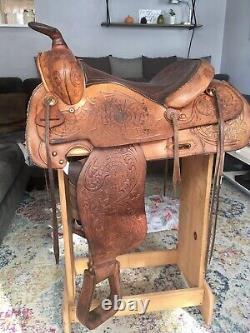 Hereford Tex Tan Western Saddle