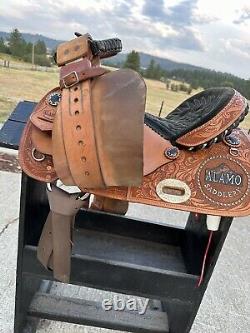 Horse Tack 14 1/2 Alamo Western Barrel Racing Saddle