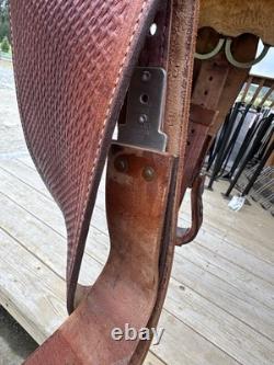Horse Tack 15 1/2 Crates Western Show Saddle