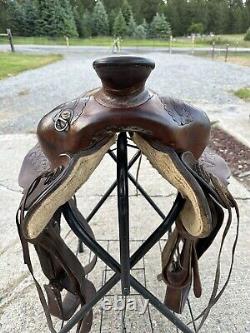 Horse Tack 15 1/2 Diamond C Western Saddle