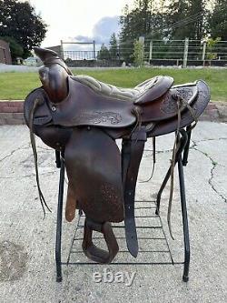 Horse Tack 15 1/2 Diamond C Western Saddle