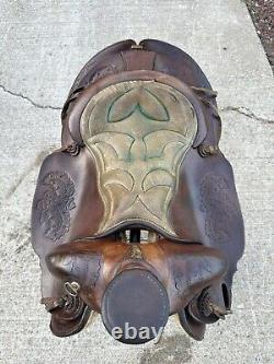 Horse Tack 15 1/2 Diamond C Western Saddle