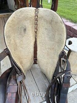 Horse Tack 15 1/2 Diamond C Western Saddle