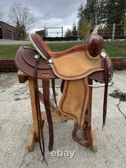 Horse Tack 15 1/2 The American Western Barrel Racing Saddle