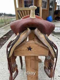 Horse Tack 15 1/2 The American Western Barrel Racing Saddle