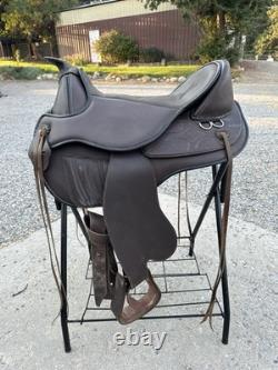 Horse Tack 17 Black Forest Treeless Western Saddle