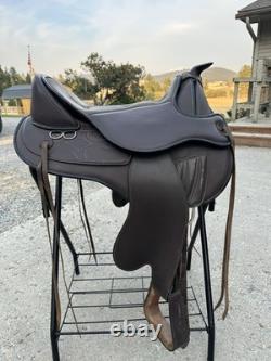 Horse Tack 17 Black Forest Treeless Western Saddle
