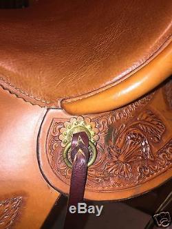 J J Maxwell plantation saddle. Trail saddle. Steele tree, Gaited saddle. NO res