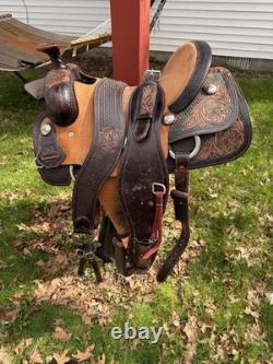 JCM 16 Western Saddle