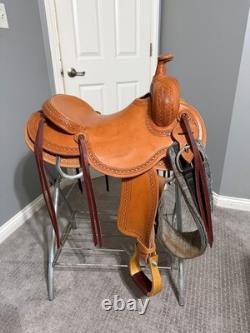 Jace Walls western cutting saddle 15 seat, very comfortable