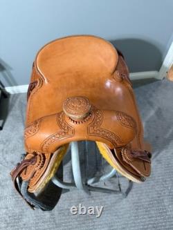 Jace Walls western cutting saddle 15 seat, very comfortable
