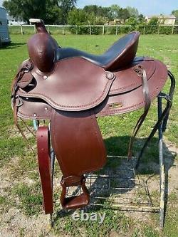 King Series 15.5 Western trail / pleasure saddle