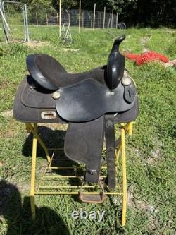 King Series Synthetic Western Saddle, 15 Seat, Used In Good Condition