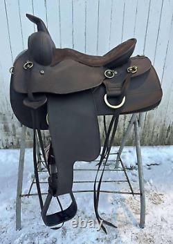 LAMI-CELL Synthetic Western Endurance/Trail Saddle 15 1/2 -Draft -WONDERFUL