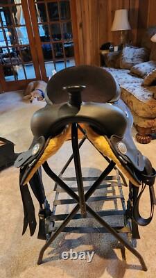 LIGHTLY used Wintec Western Saddle