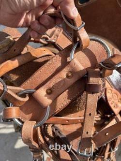 Lightly Used 15.5 Rough out, Bear Trap, Western Saddle, Bowden Mule Tree