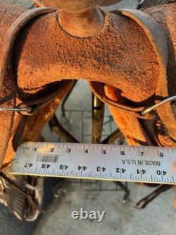 Lightly Used 15.5 Rough out, Bear Trap, Western Saddle, Bowden Mule Tree