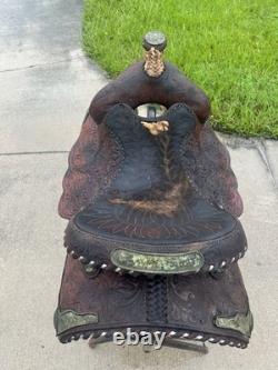 Longhorn Western Saddle