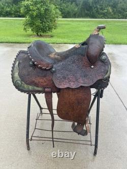 Longhorn Western Saddle