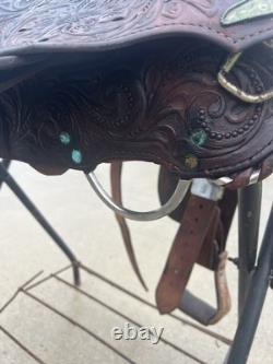 Longhorn Western Saddle