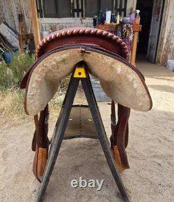 Longhorn western saddle