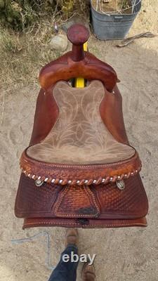 Longhorn western saddle