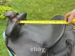 Lovely Vintage Bear Trap Style Western Saddle! Fully usable